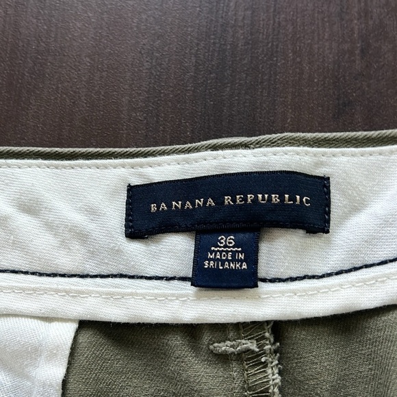 Men’s Banana Republic Green Khaki Shorts - Picture 4 of 5